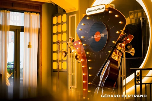 豪斯古堡爵士音乐节上海分场迎来第二篇章，吉哈伯通纵情中西文化交融之夜