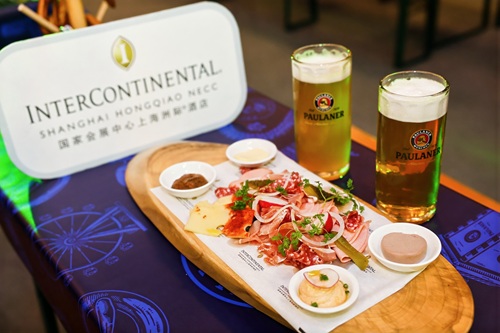 四叶草啤酒节盛大开幕