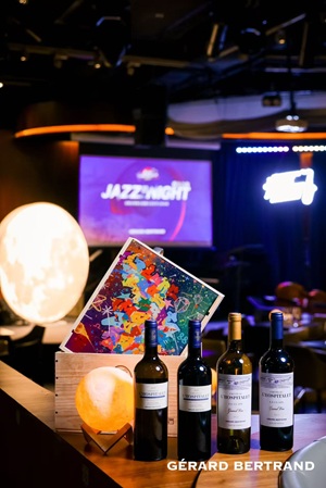 豪斯古堡爵士音乐节上海分场迎来第二篇章，吉哈伯通纵情中西文化交融之夜